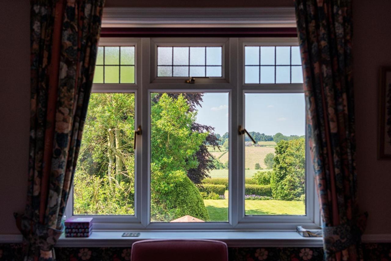 The Hillcrest Bed & Breakfast Ecton Екстериор снимка
